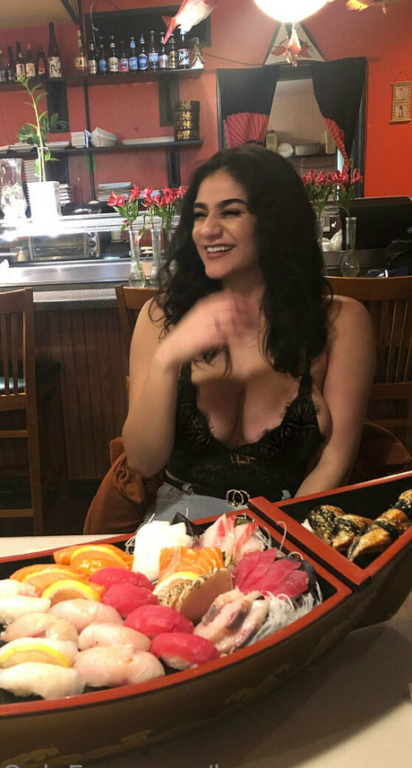 vvithoutshame model adult image