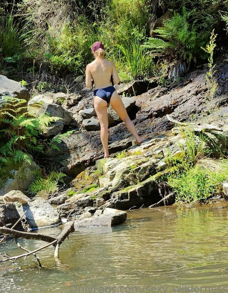 sexy wilderness nudes star img