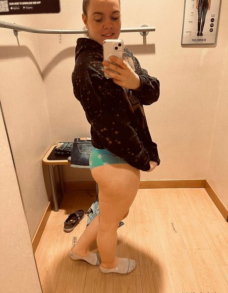 whithirs top model pictures