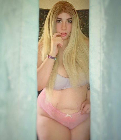 freearianox art actress galleries