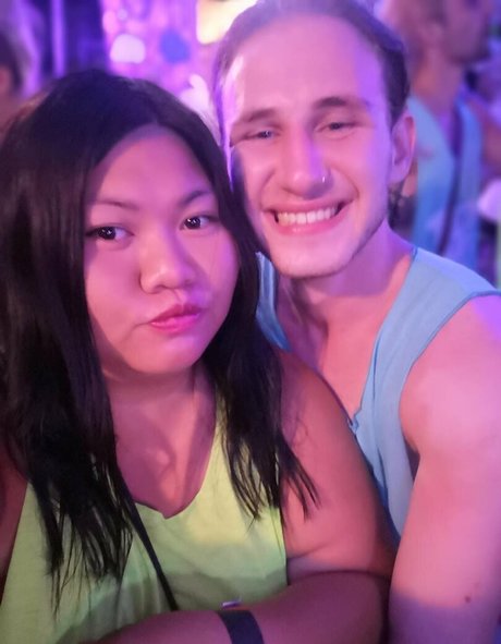 ameenachubbycutie pornographic model pictures