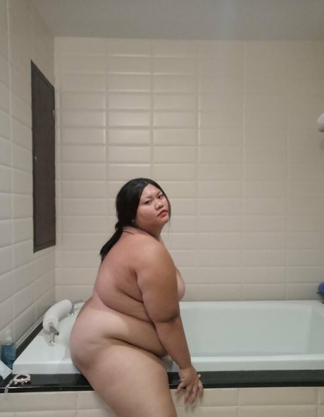 ameenachubbycutie star adult galleries