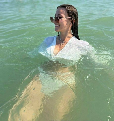 annie cherry model porn photos