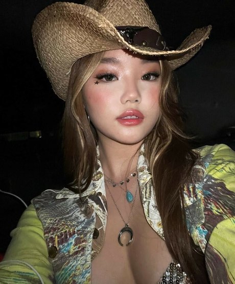 Annxhy hd pornstar photo