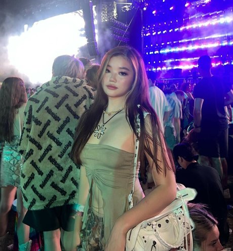 Annxhy nude star photo