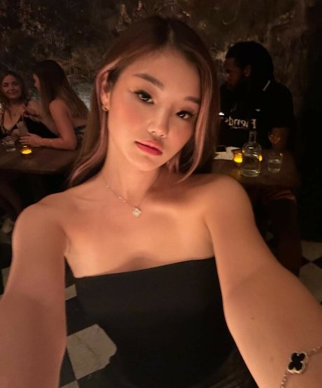 Annxhy erotic pornstar img