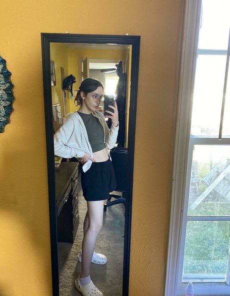 Taylor Hamilton hd model pics