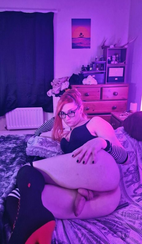 Dusk Rose nude pornstar image