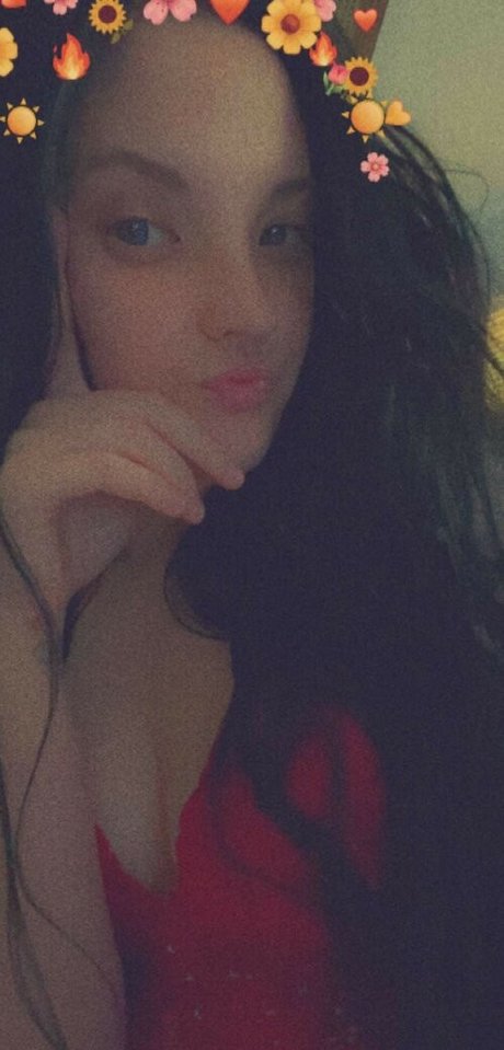 _freckles and roses nude actress gallery