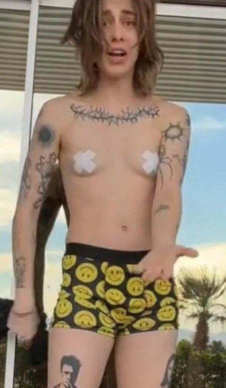 big pussy lips onlyfans adult images