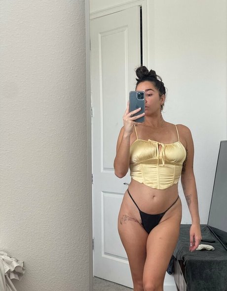 karleegrey adult model pics