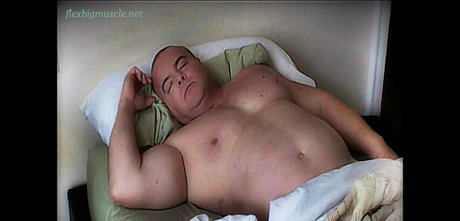 flexbigmuscle adult actress gallery