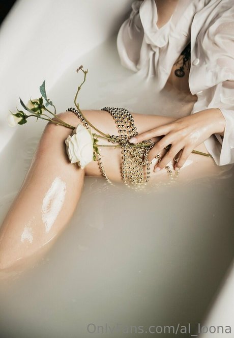 al loona top actress galleries