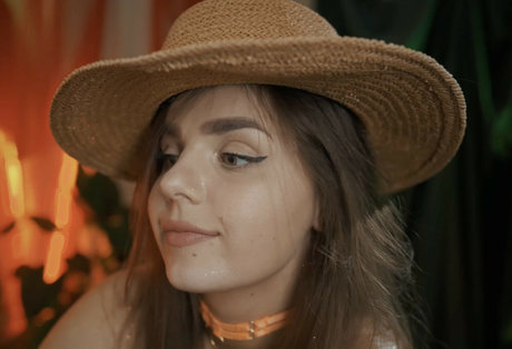 Excitease Chaturbate model free images