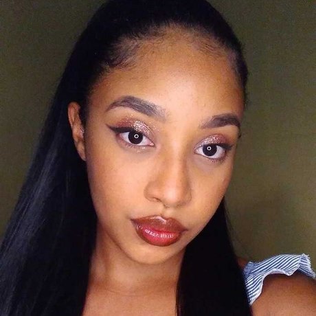 ALINA naked model images