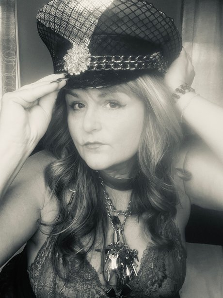 Chastity Queen pornstar high quality galleries