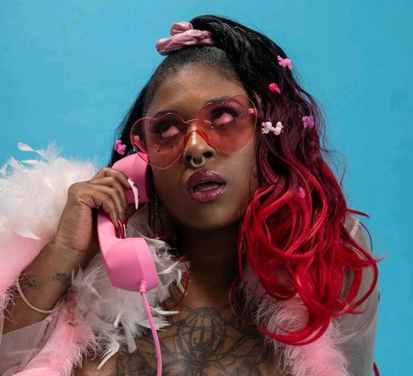 Cherry Slurpee nude pornstar gallery