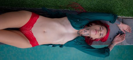 Nora Redmain free actress photo