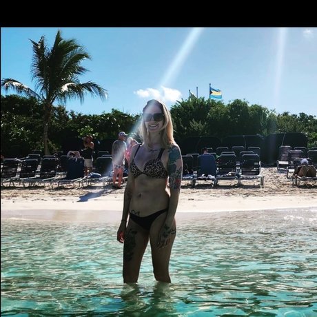 Noelle Ates high quality pornstar pics