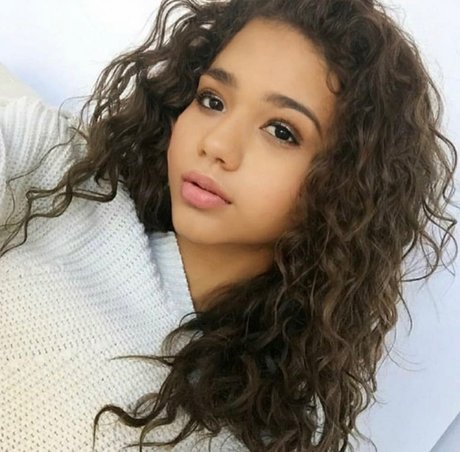 Aliz star high quality pics