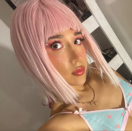 Alexxxis_ hot model photos