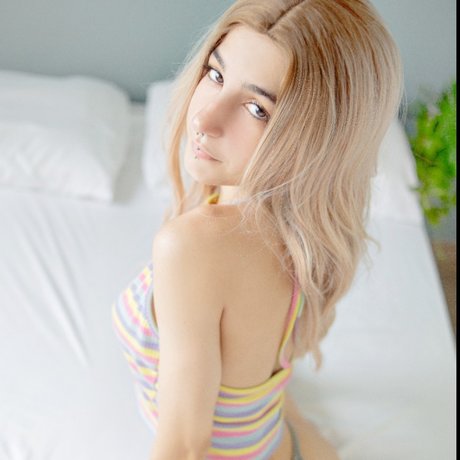 Aeon Nebula SG high quality pornstar pics