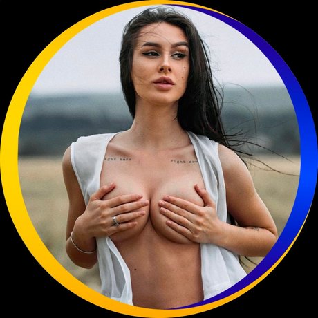 Alexa Fire_ model perfect image