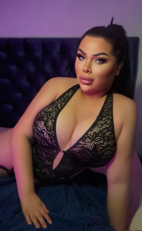 DreamDollxox star naked images