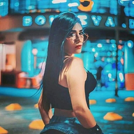 Paula32 nude star gallery