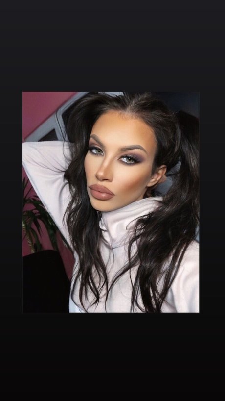 Adelie model beautiful galleries