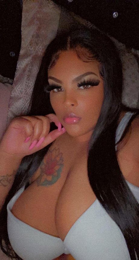 Bigbootybutta nice pornstar pictures