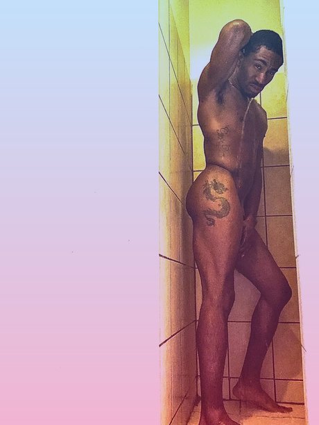 Officially Assassin model naked pictures