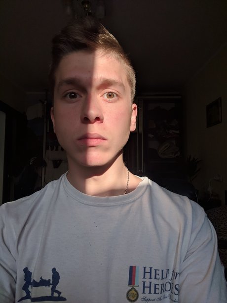 Adinat naked model pictures