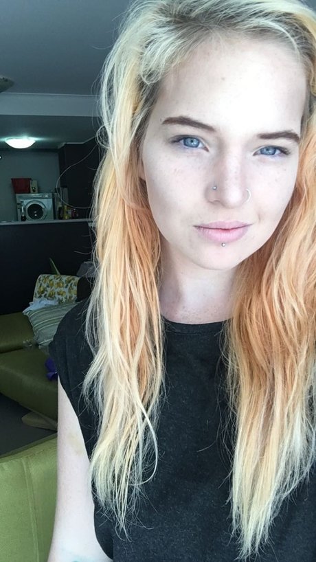 Alia May pornstar nude pic