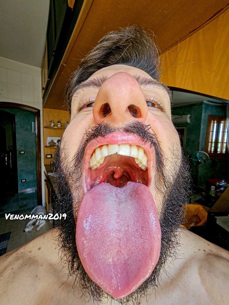 AlexanderVenom porn model photo