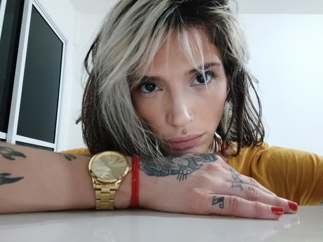 K M A model sexy gallery