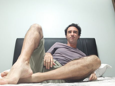 Only BIG CALVES_ model top archive