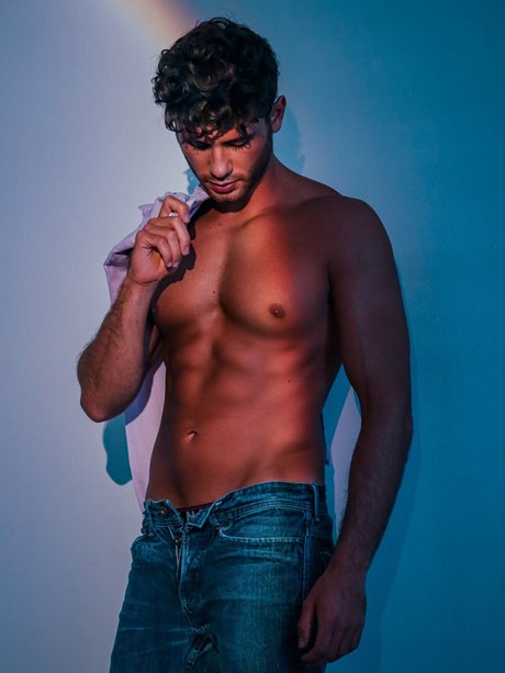 Omar Mahmoud model nice pic