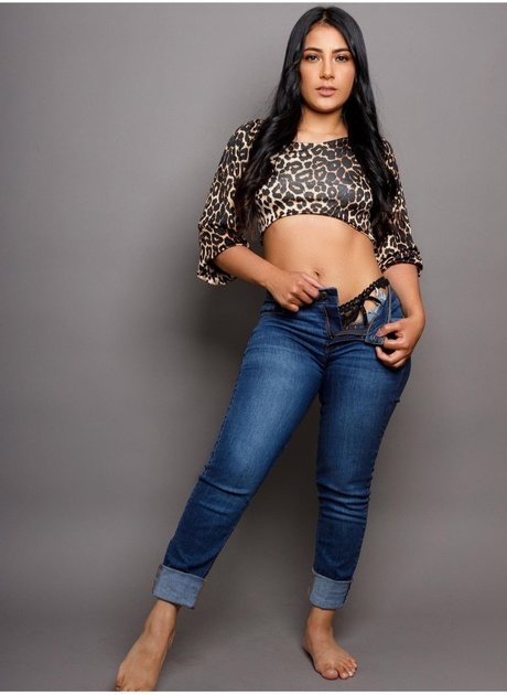 abril latex pornstar perfect pictures