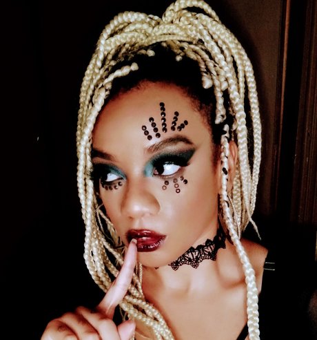 A Bruxa Preta pornstar gallery