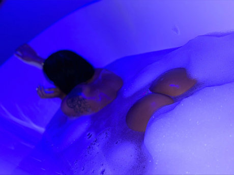 Olivia Kiss nice star photo