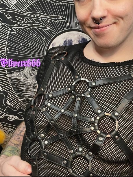 Oliverr FREE top star pics