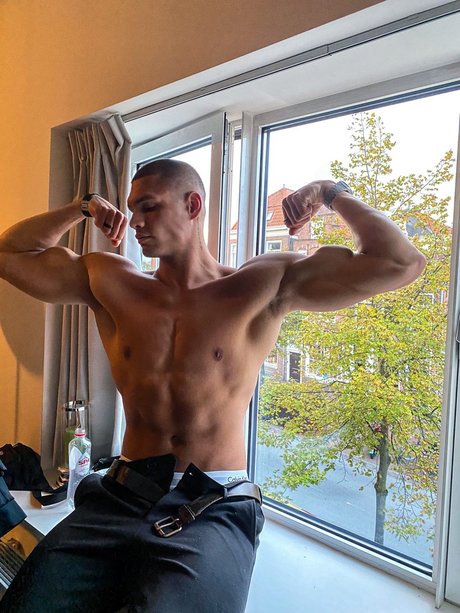 Beau Jonathan xxx star images