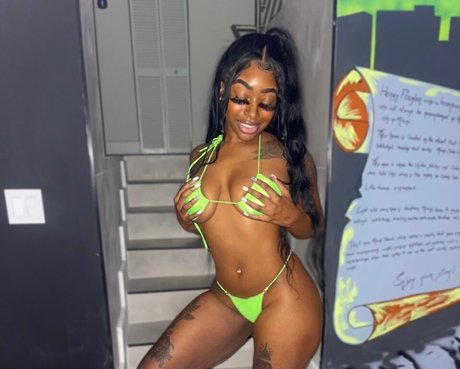 P5 The Most Fancy hot star picture