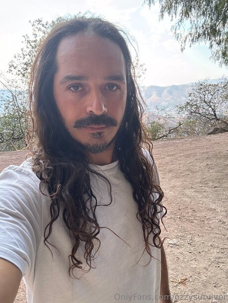 Ozzy Lusth nice model img