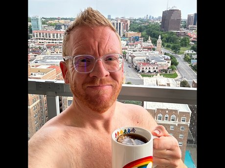 Otter and Bear free actress galleries