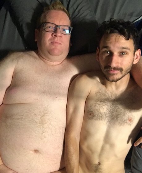 Otter and Bear pornstar nude pic