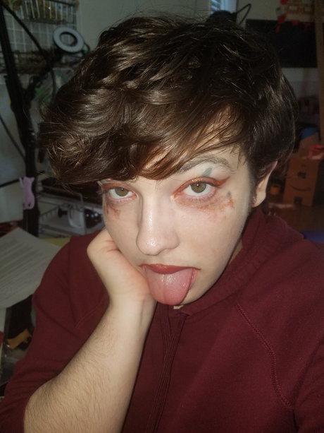 Mucca porn model archive