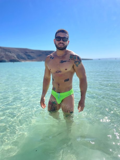 ozm_ free actress image