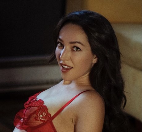 Orenda free adult actress pics